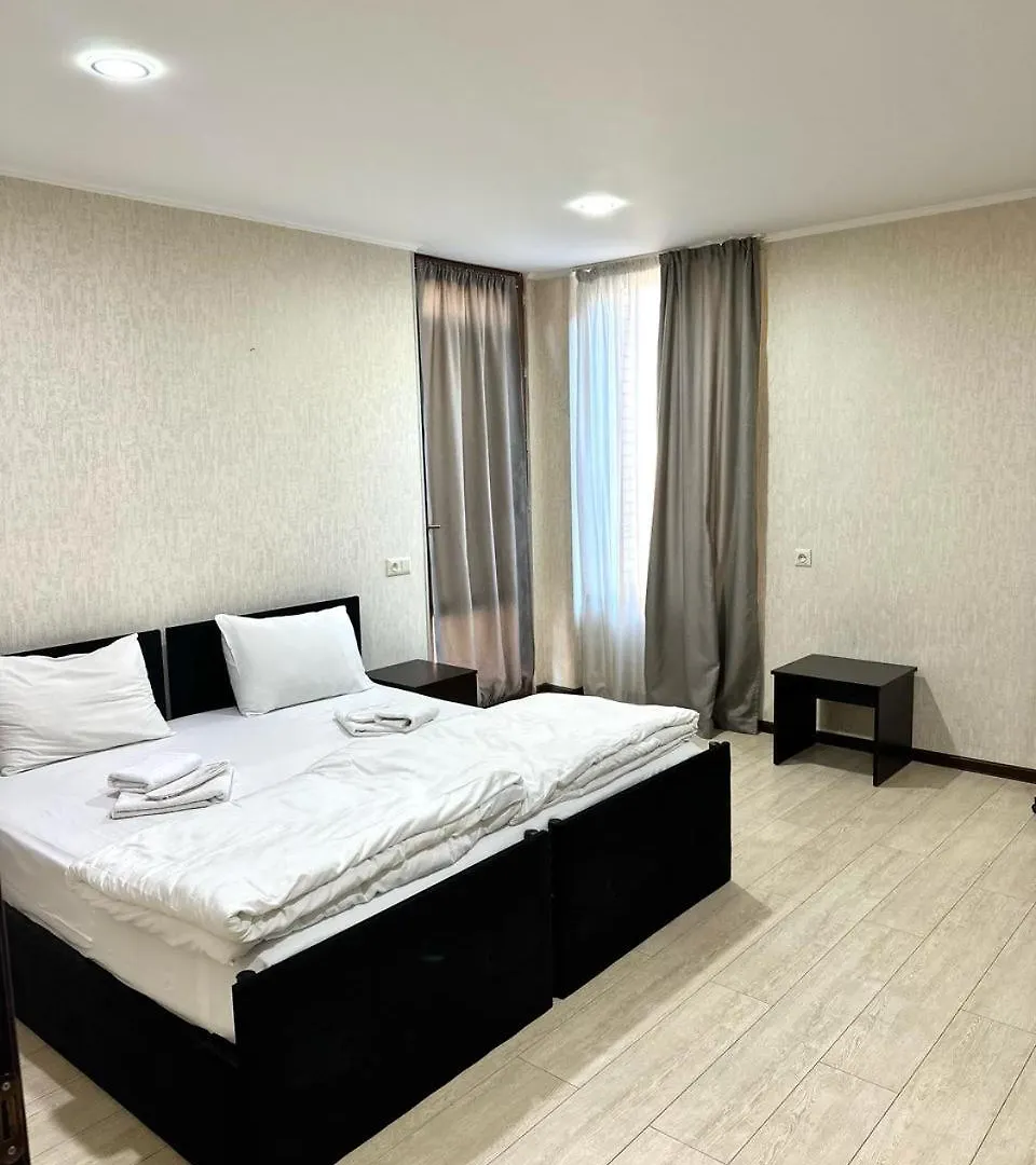 Noako Rooms Hotel kontakter